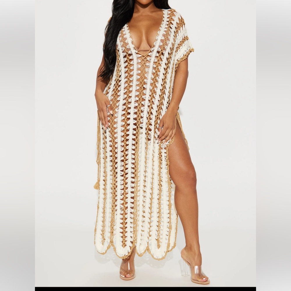 NWT Crochet Cover up
